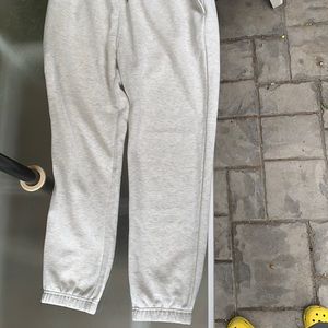 Size:xl color:white made in Myanmar